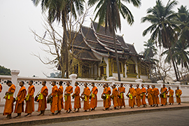 day 3 alms procession luang pranang