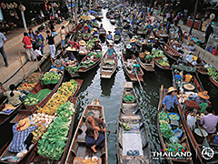 day 4 bangkok floating market