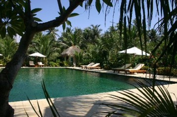 cham_villas_pool1.jpg