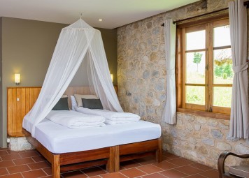 topas_ecolodge_room.jpg